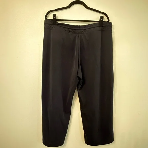 Athleta Cropped Sweats | XL | Black - Picture 6 of 7